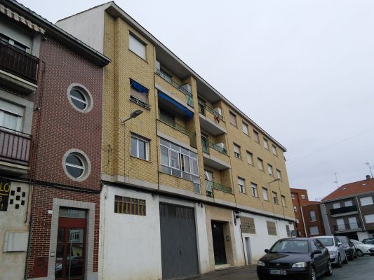 Vista exterior de Piso en venta en Santa Marta de Tormes