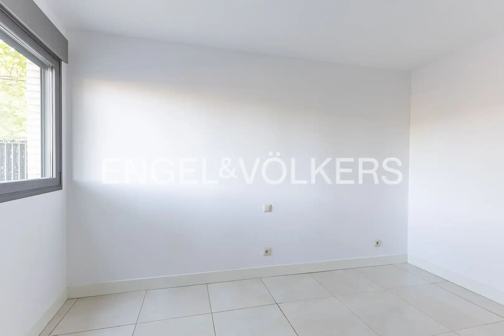 Terraza de Piso en venta en Madrid con Aire acondicionado, Calefacción y Jardín privado