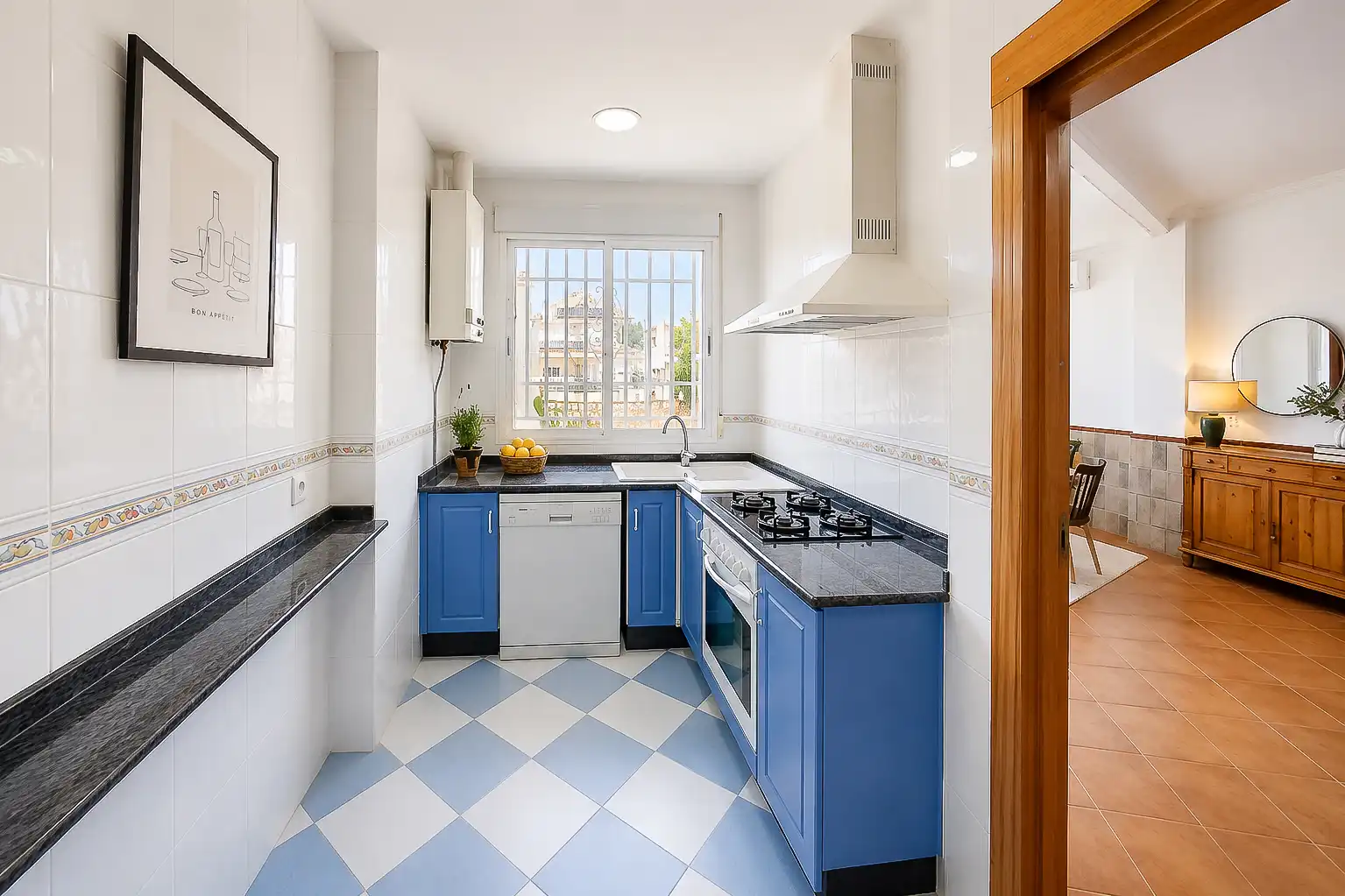 Cocina de Casa adosada en venta en Navajas con Aire acondicionado, Calefacción y Jardín privado