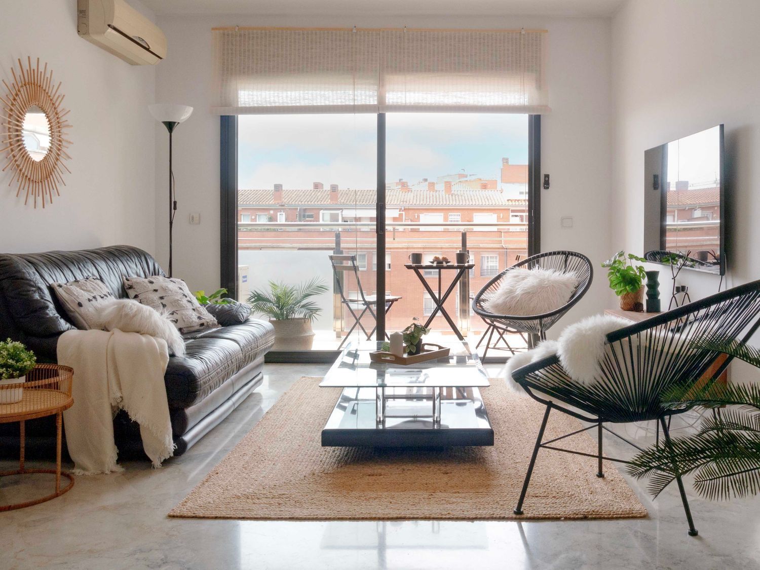 Sala d'estar de Pis de lloguer en Girona Capital amb Aire condicionat i Terrassa