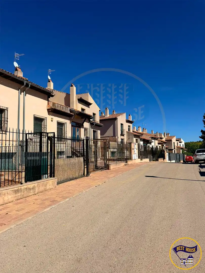 Reihenhaus mit Terrasse zum Verkauf in Calle RIO (ARCAS), imagen 35