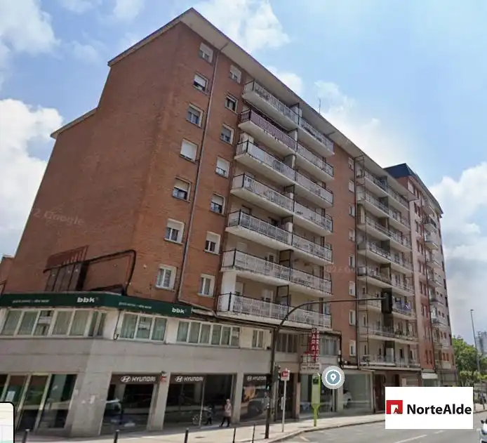 Vista exterior de Pis en venda en Barakaldo  amb Calefacció