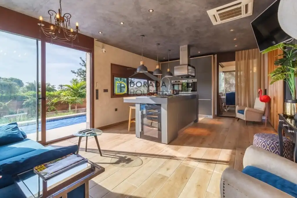 Kitchen of Houses for sale in Cambrils  with Air Conditioner, Private garden and Terrace