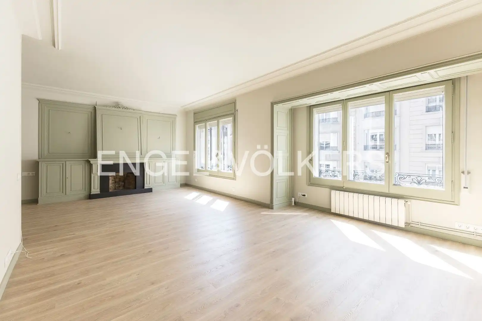 Sala d'estar de Pis en venda en  Barcelona Capital amb Aire condicionat, Calefacció i Parquet