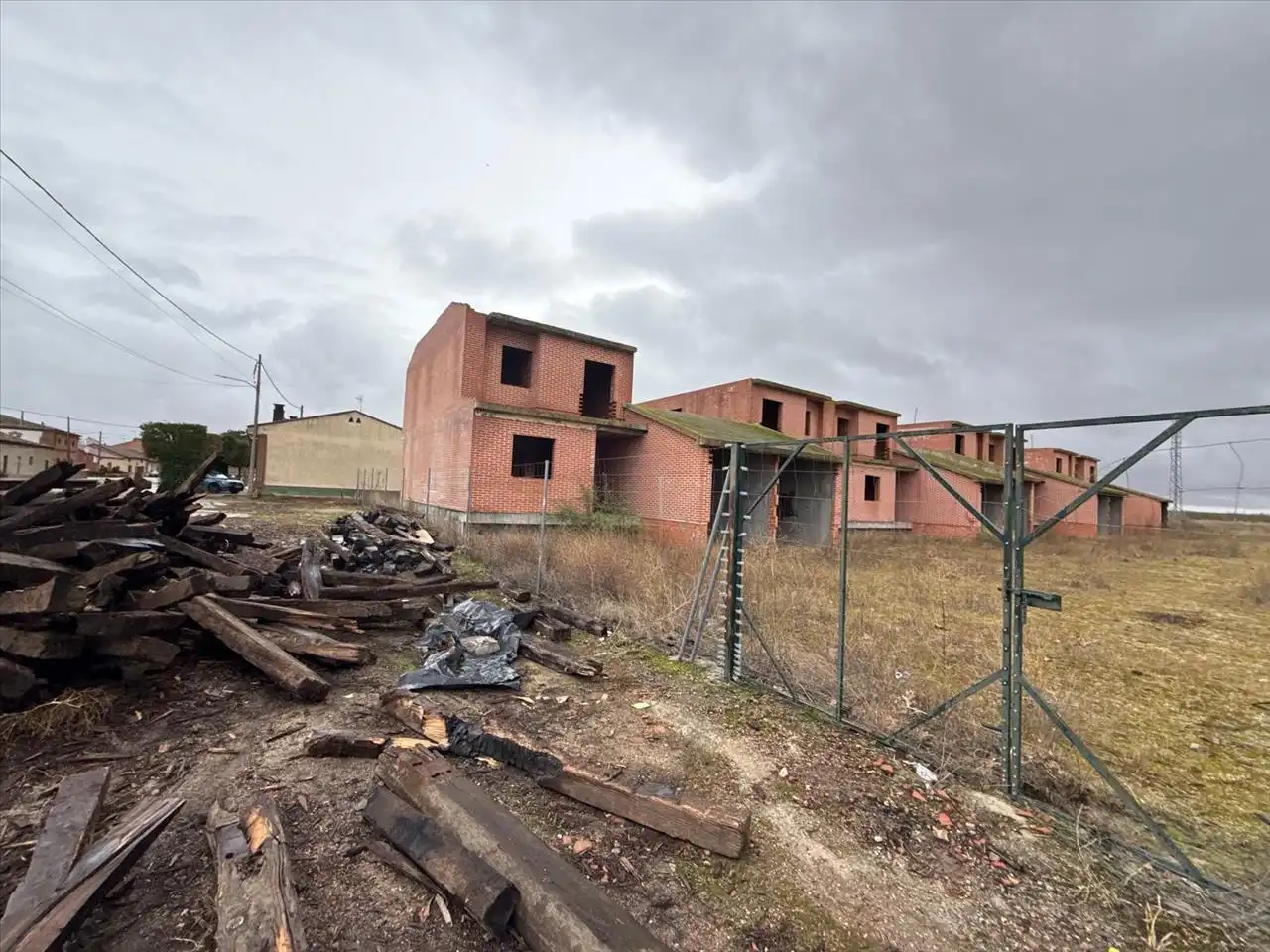 Exterior view of Houses for sale in Matapozuelos