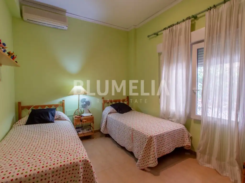 Dormitori de Casa o xalet en venda en Dénia amb Aire condicionat, Jardí privat i Terrassa