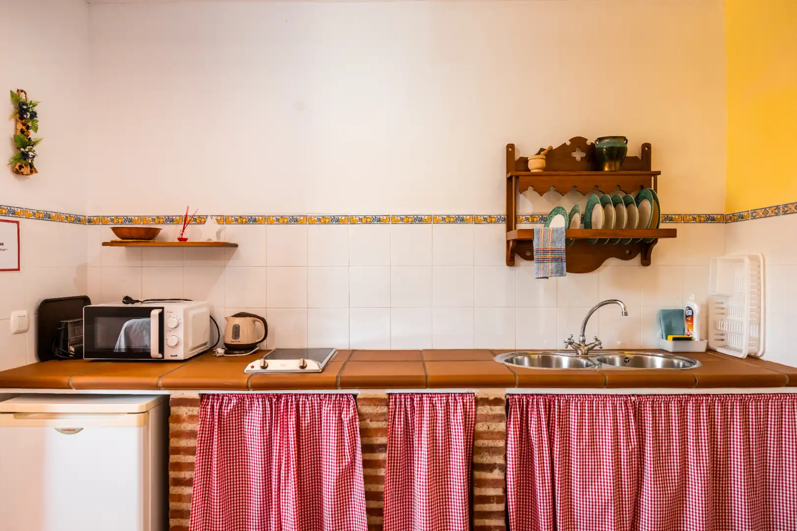 Cocina de Finca rústica en venta en Montejaque con Aire acondicionado, Jardín privado y Terraza