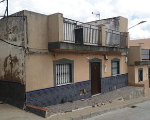 Single-family semi-detached for sale in C/ Caño Ronco Alto, Castilleja de Guzmán