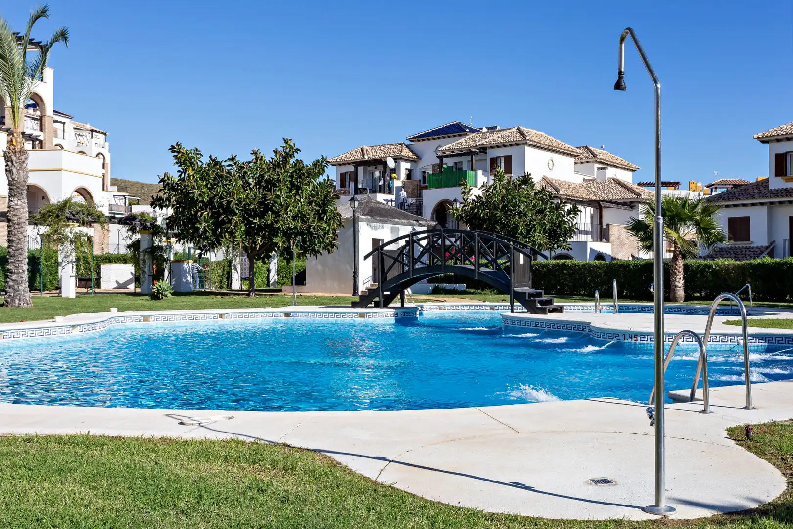 Schwimmbecken von Dachboden zum Verkauf in Vera mit Klimaanlage, Terrasse und Gemeinschaftspool