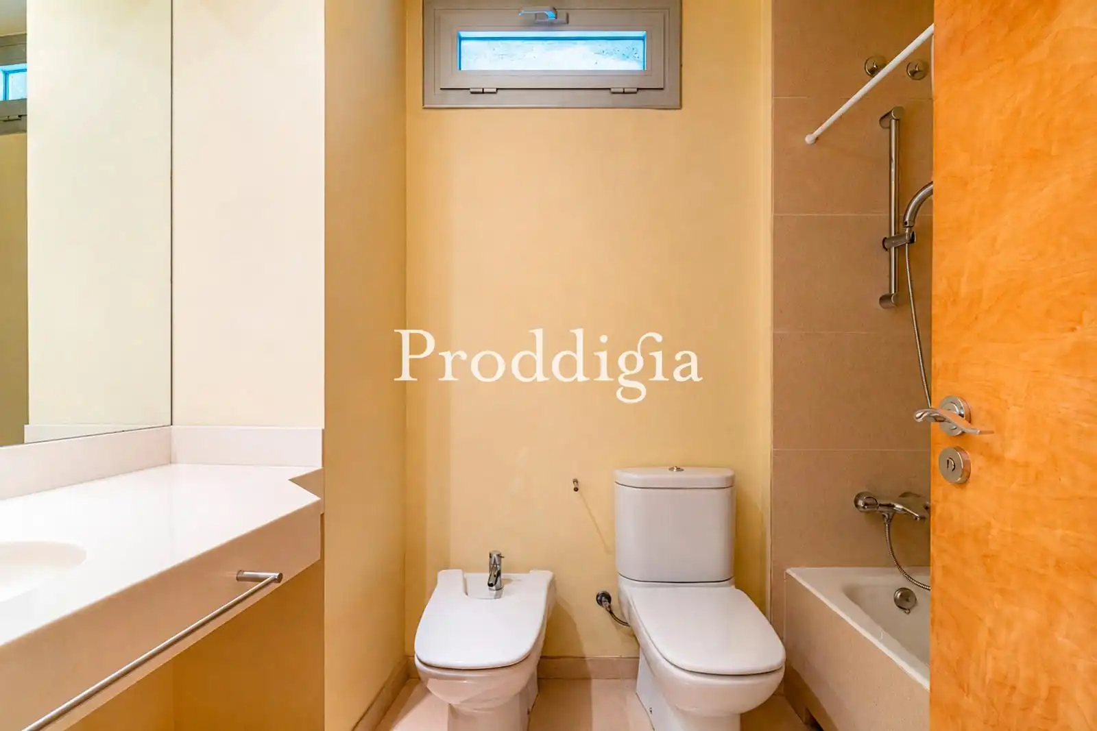 Bathroom of Houses for sale in Sant Cugat del Vallès  with Air Conditioner, Terrace and Storage room