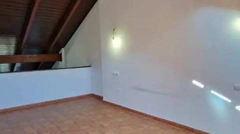 Foto 2 de Dúplex en venda a Calle Los Pinos, 4, Sojuela, La Rioja