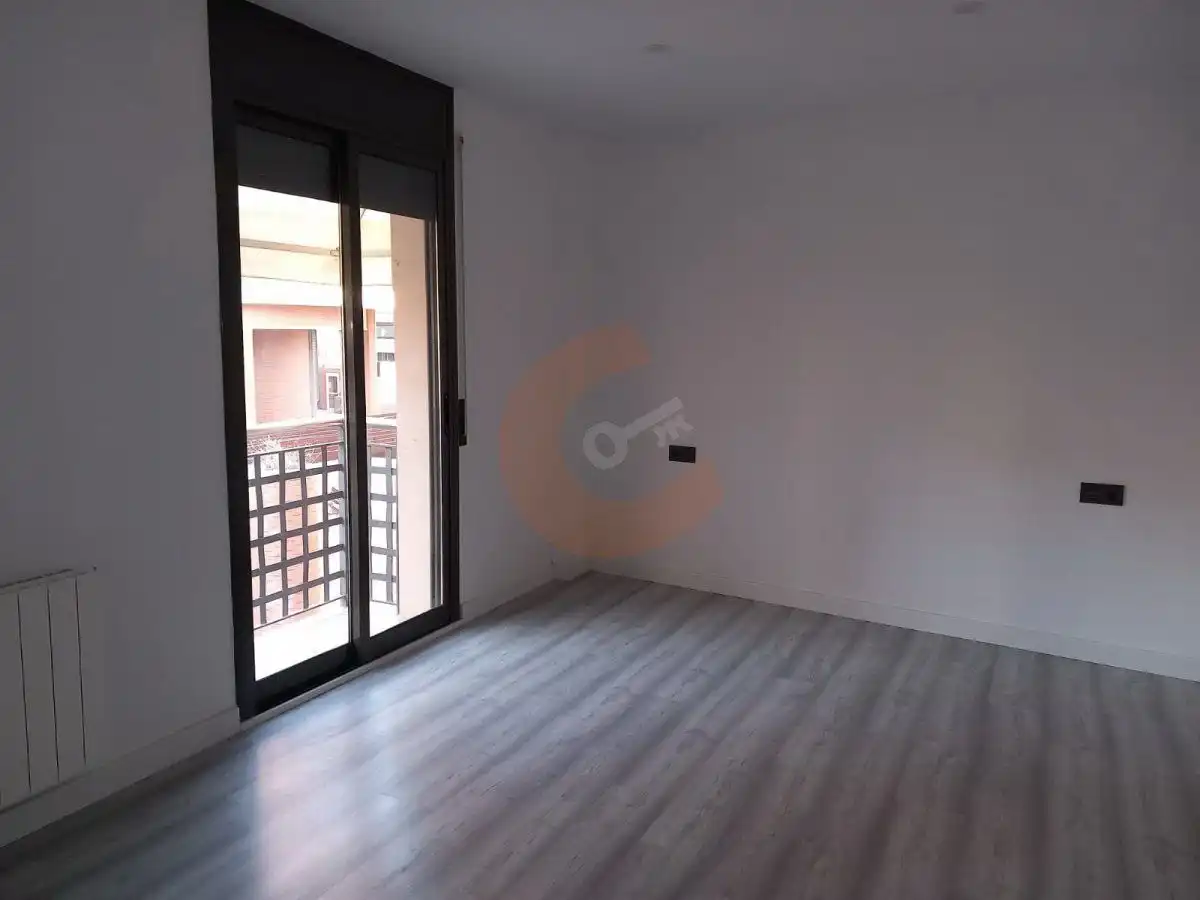 Bedroom of Flat for sale in El Vendrell  with Air Conditioner, Heating and Parquet flooring