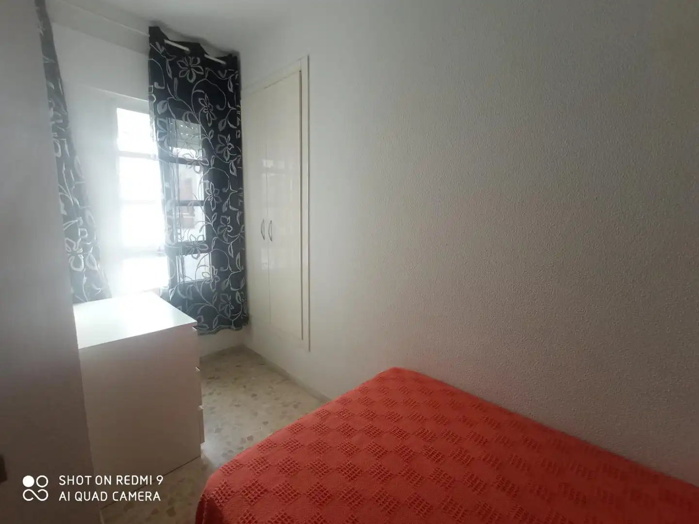 Habitación de Piso de alquiler en Chiclana de la Frontera con Aire acondicionado y Balcón