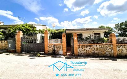 Exterior view of House or chalet for sale in Pelayos de la Presa