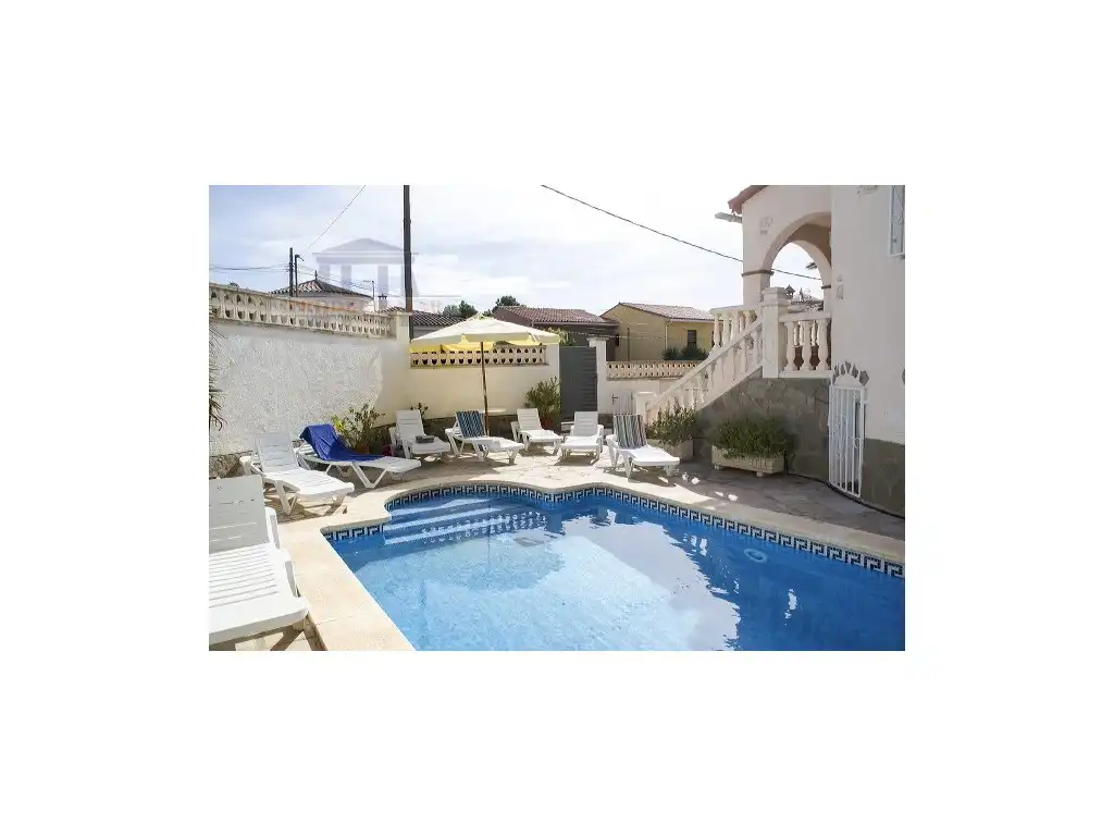 Casa amb piscina en venda a Calle Illes Canaries De Les, imagen 7