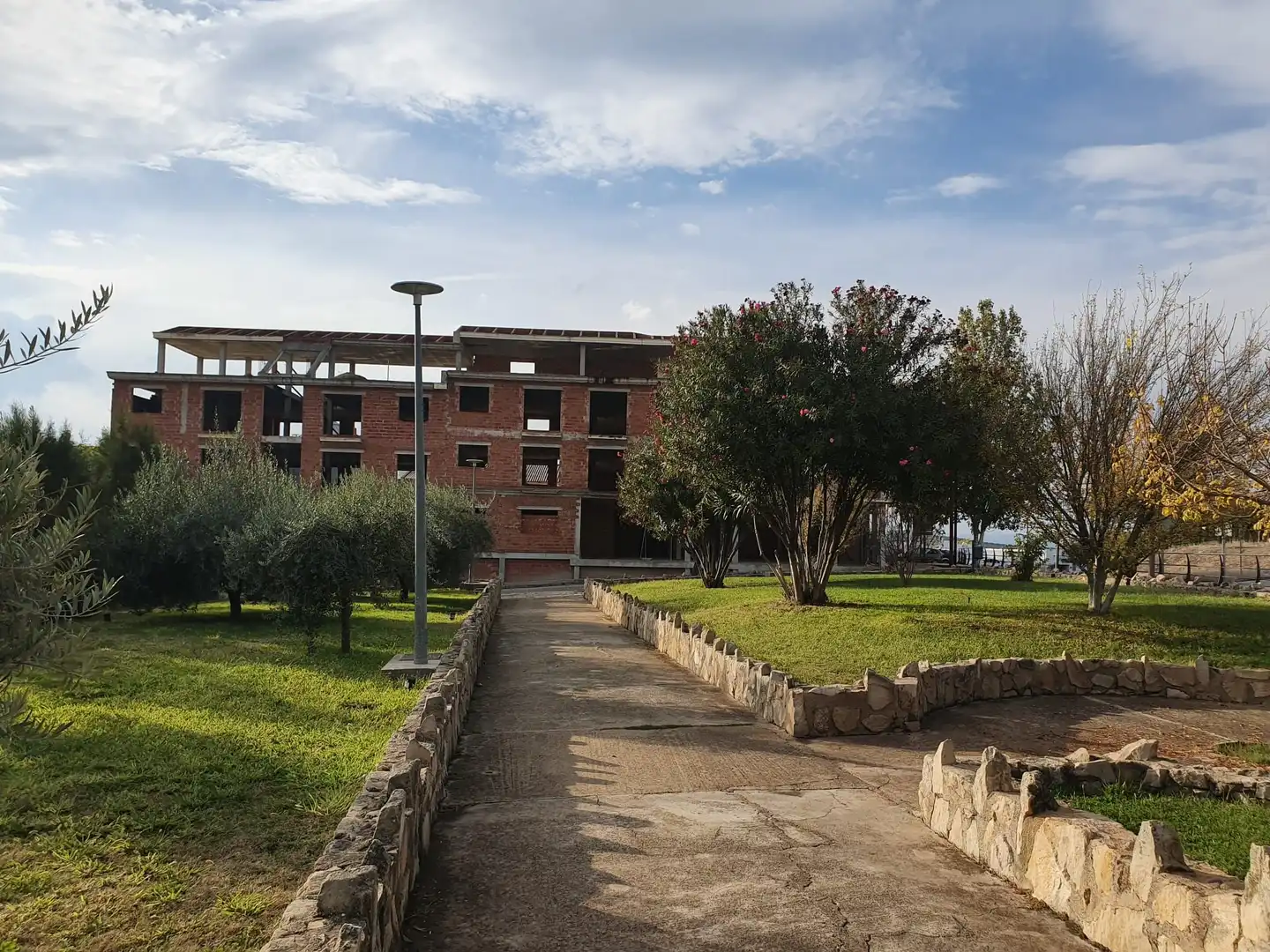 Vista exterior de Edificio en venta en Peal de Becerro