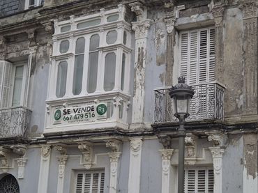 Piso en venta en Avda Ramón Valdés