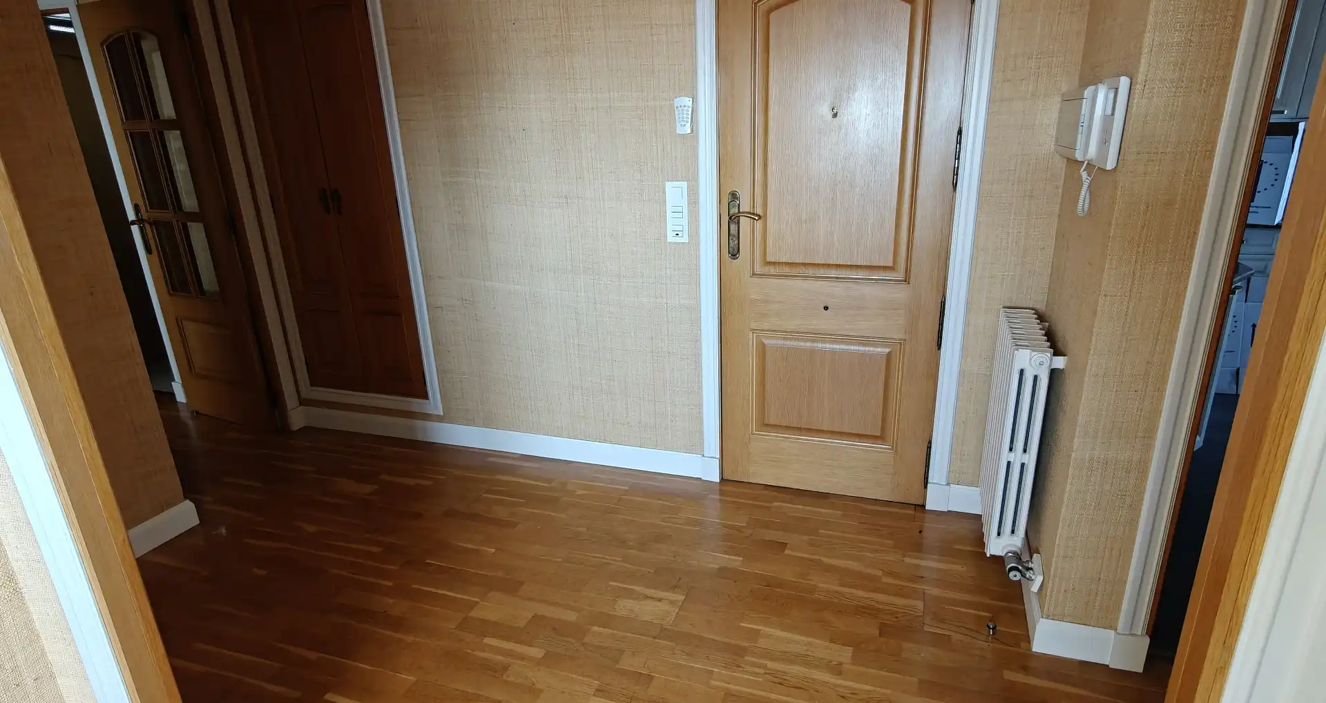 Bedroom of Attic for rent in Zaragoza  with Air Conditioner, Heating and Parquet flooring