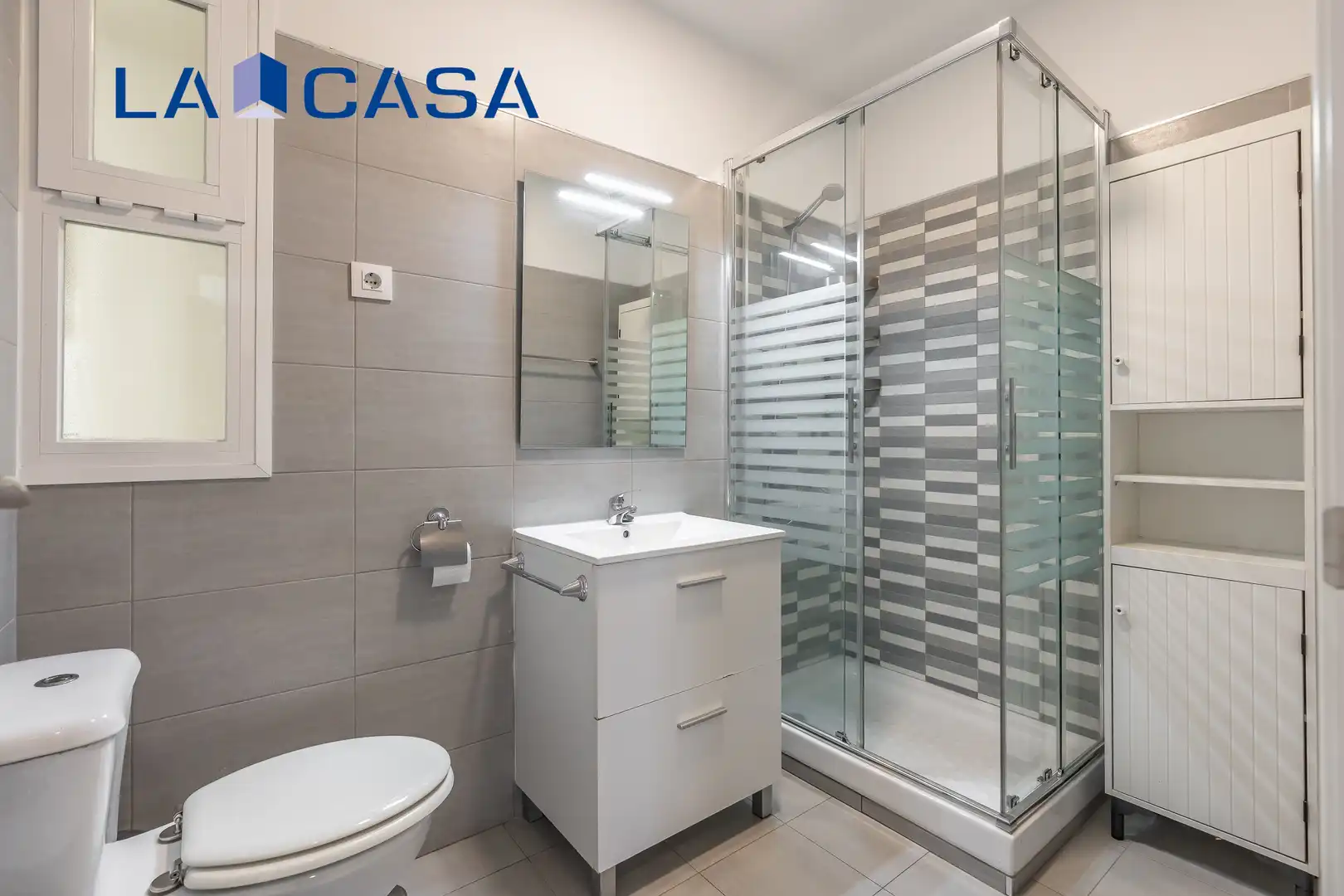 Badezimmer von Wohnung zum Verkauf in Madrid mit Heizung und Terrasse
