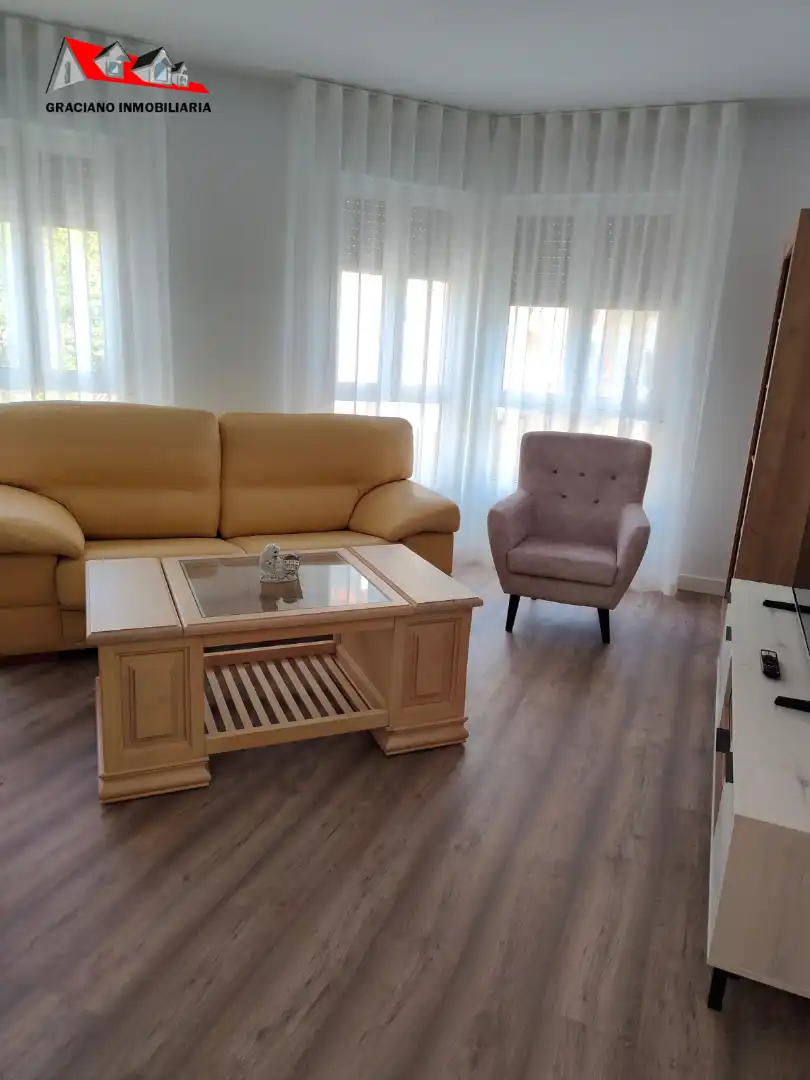 Wohnzimmer von Wohnung zur Miete in Albacete mit Klimaanlage, Heizung und Möbliert