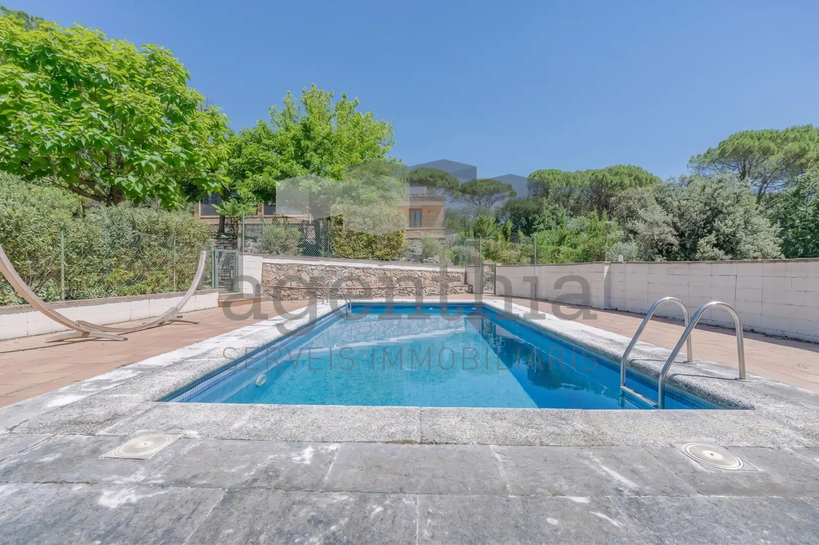 Swimming pool of Houses for sale in Quart  with Air Conditioner, Heating and Terrace