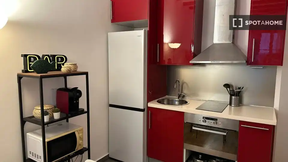 Flat with terrace to rent in Ciutat Vella, imagen 5