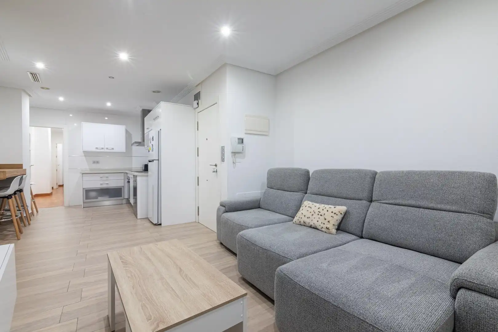 Living room of Flat for sale in Elche / Elx  with Air Conditioner and Furnished