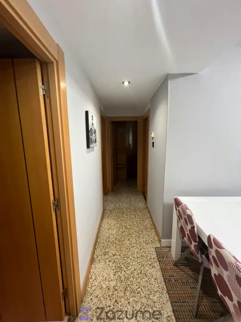 Wohnung zur Miete in Zaragoza mit Klimaanlage, Heizung und Möbliert