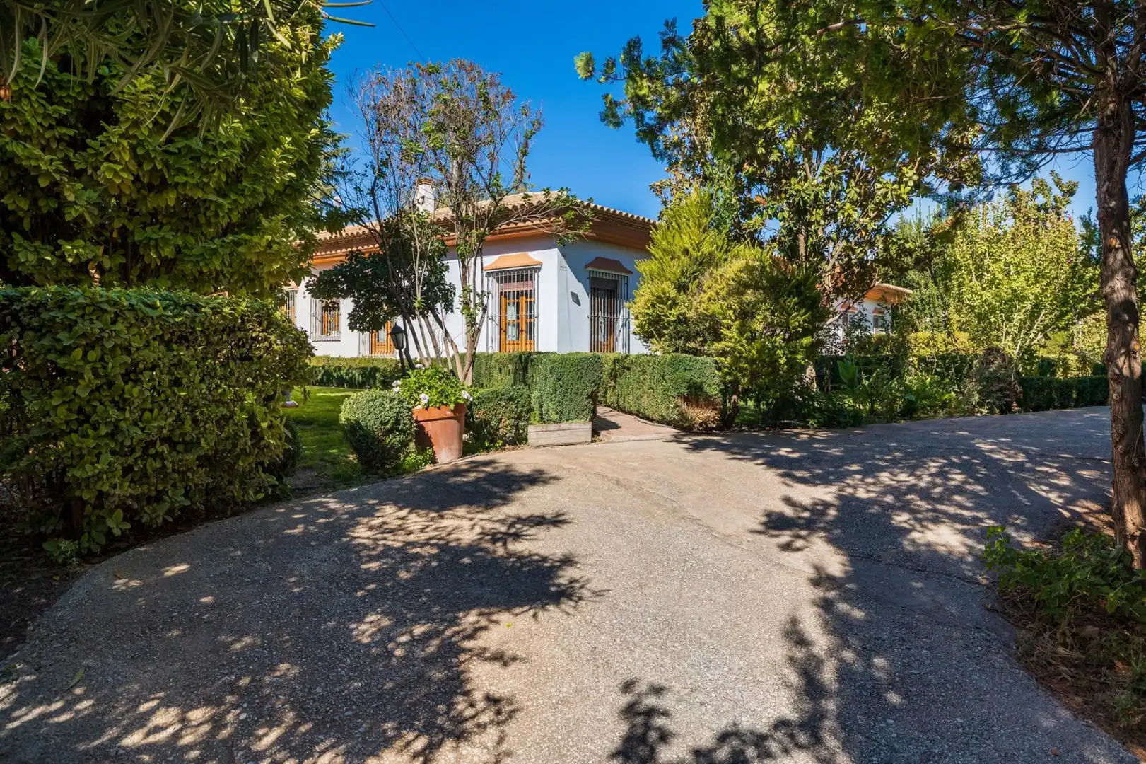 Jardí de Casa o xalet en venda en Baza amb Aire condicionat, Calefacció i Jardí privat
