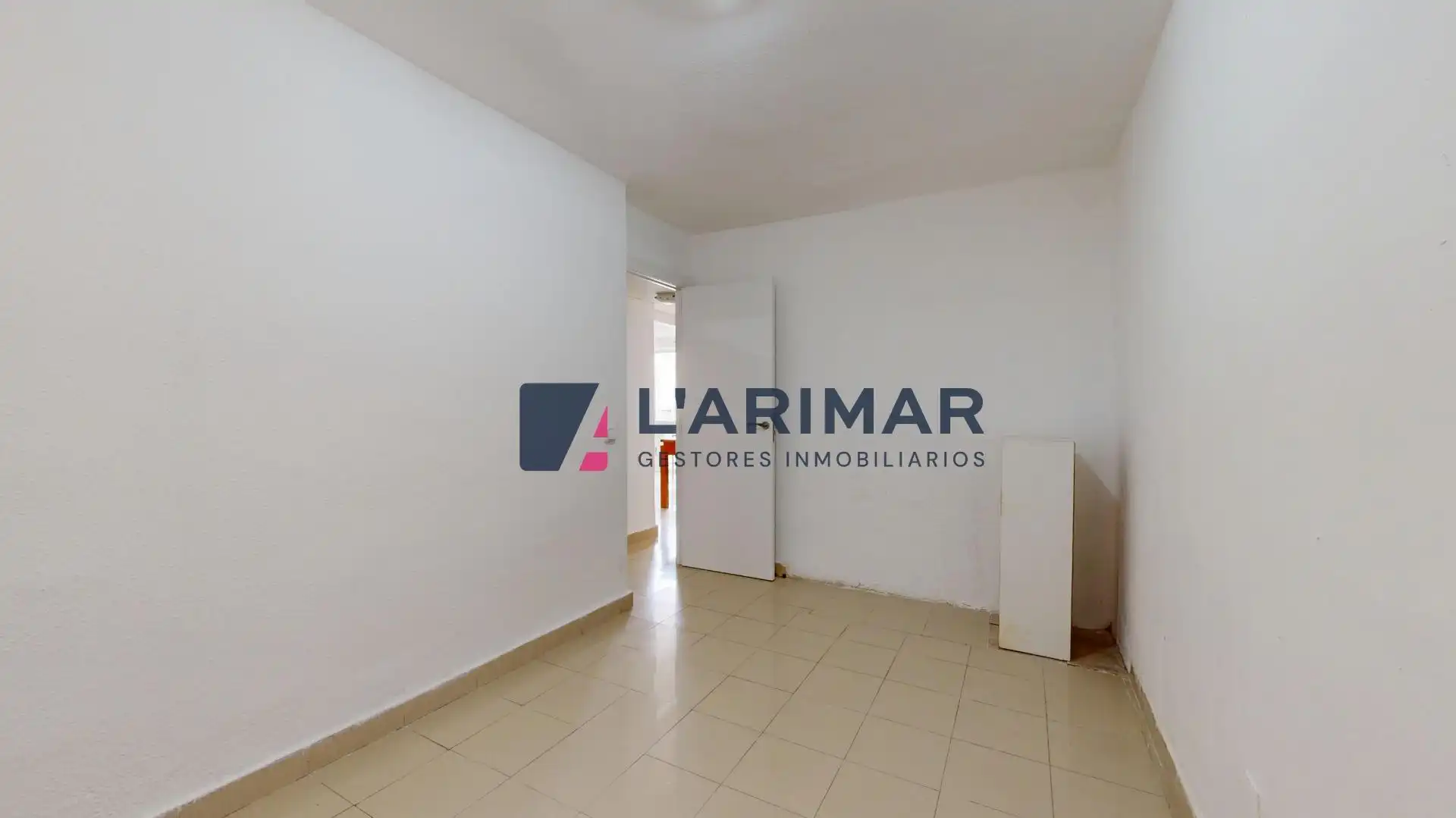 Habitación de Piso en venta en Alicante / Alacant con Amueblado y Piscina comunitaria