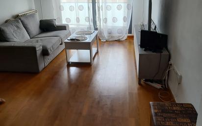 Living room of Flat for sale in Cuarte de Huerva  with Air Conditioner, Heating and Parquet flooring