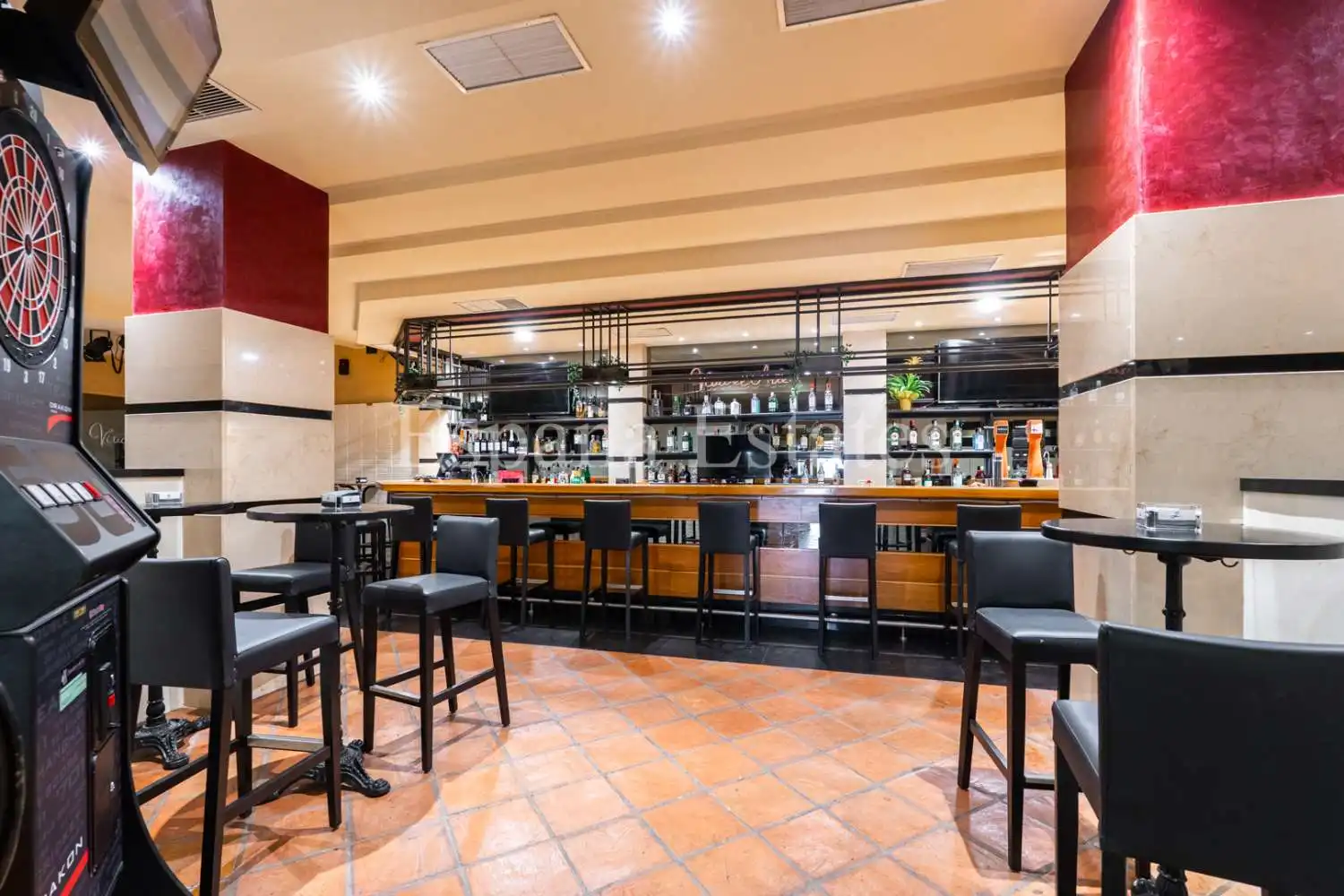 Local en venta en Nerja con Aire acondicionado