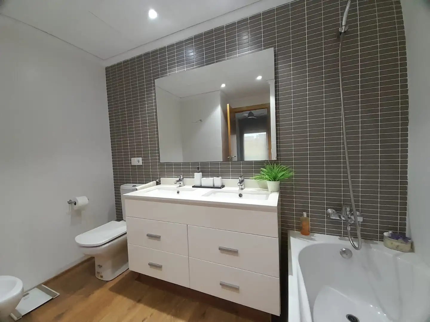 Bathroom of Detached homes for sale in Sagunto / Sagunt  with Air Conditioner, Heating and Private garden