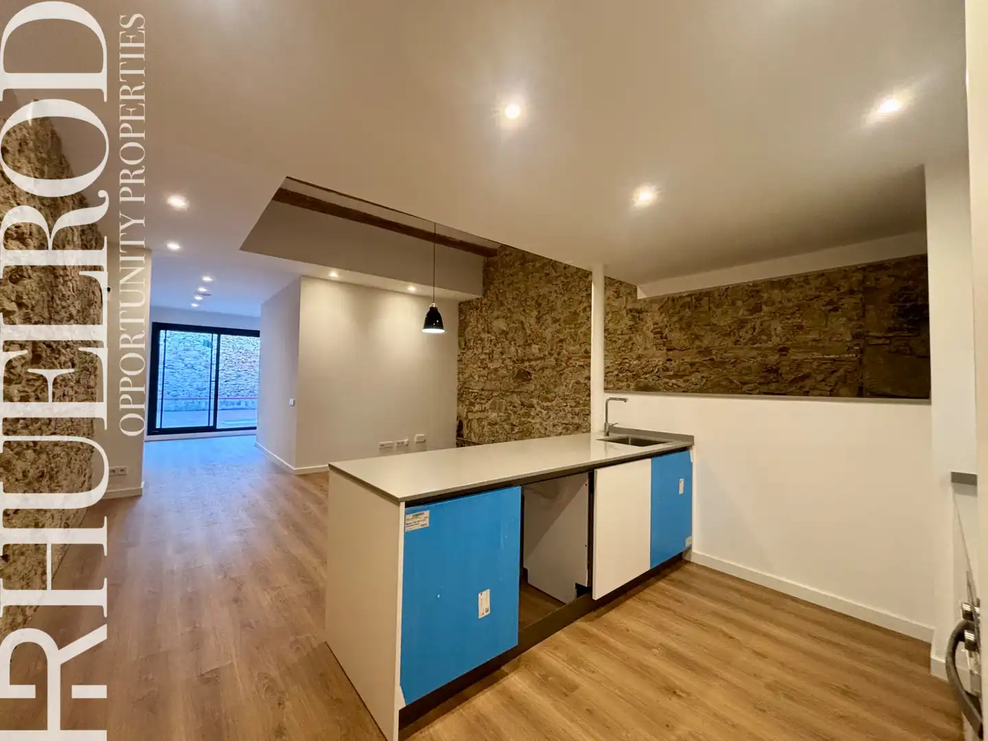 Ground floor for sale in Badalona  with Air Conditioner, Heating and Parquet flooring