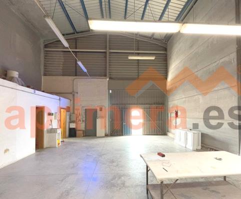Foto 2 de Nave industrial en venta en Alaquàs, Valencia