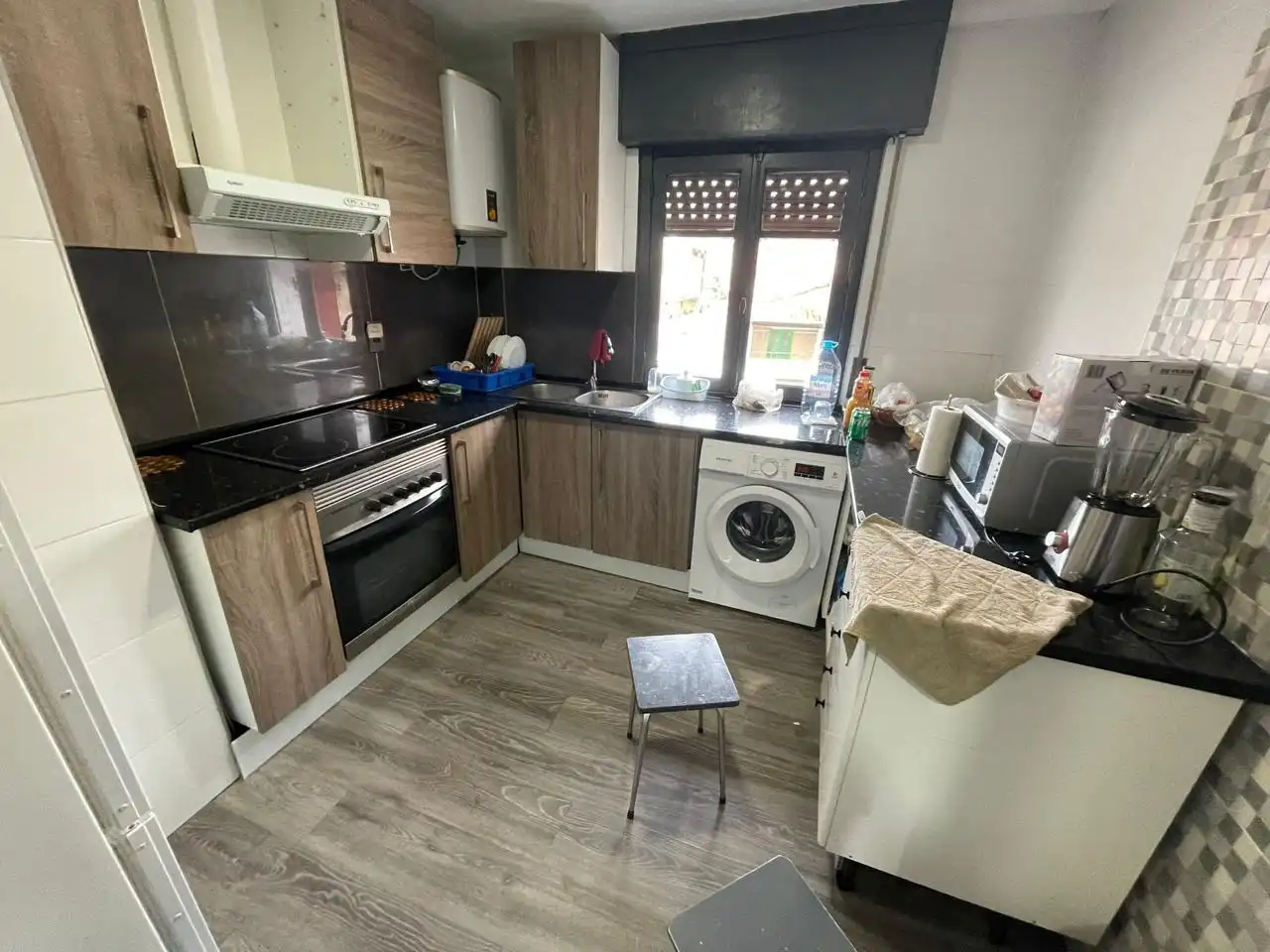 Cocina de Piso en venta en Medina de Pomar con Calefacción, Terraza y Trastero