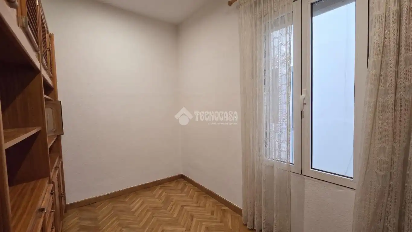 Schlafzimmer von Wohnung zum Verkauf in Madrid mit Heizung und Parkett