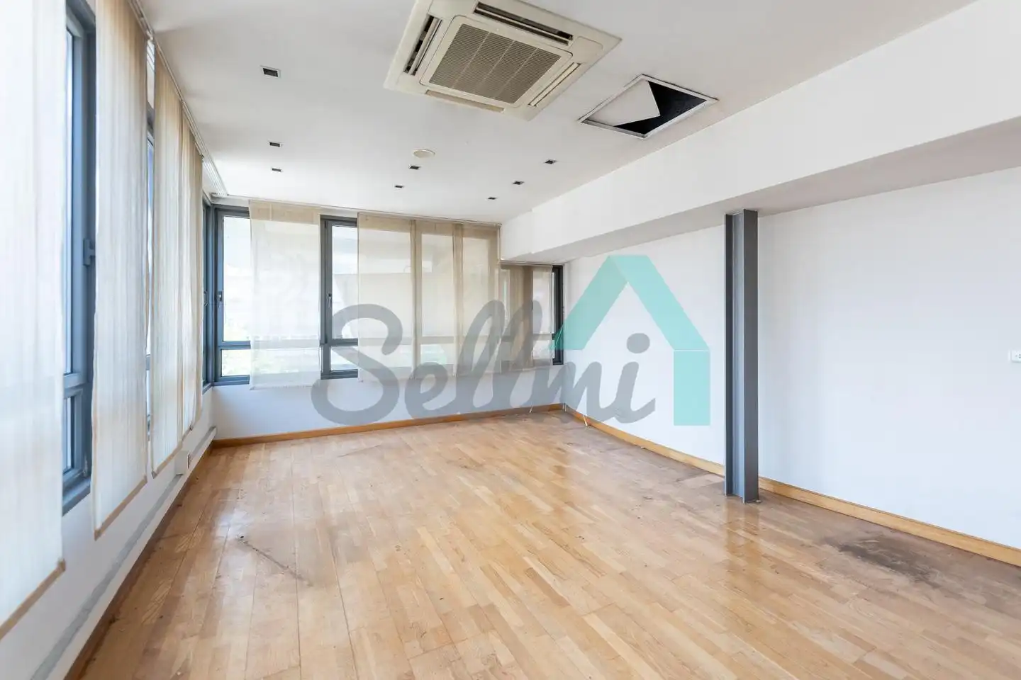 Flat for sale in Oviedo   with Parquet flooring