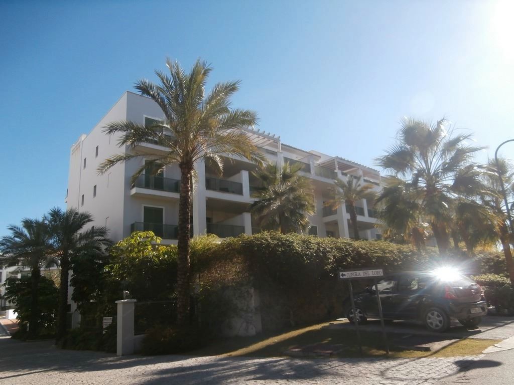 Piso en venta en Ribera del Paraiso, 5, Puerto de Sotogrande - La Marina