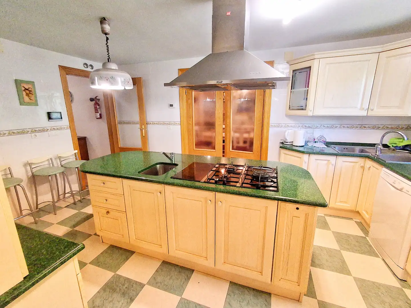 Cocina de Edificio en venta en Vadocondes con Alarma y Piscina comunitaria