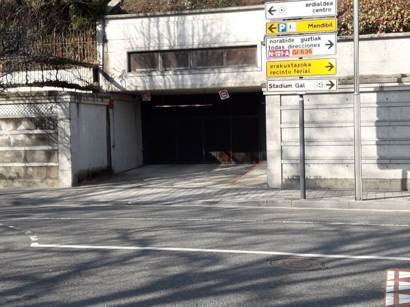 Parking of Garage to rent in Irun 