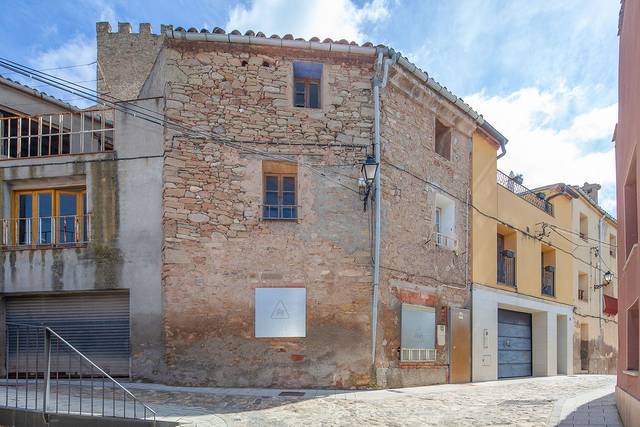 Casa adosada en Venta en C/ Sota Castell en Sant Martí de Tous