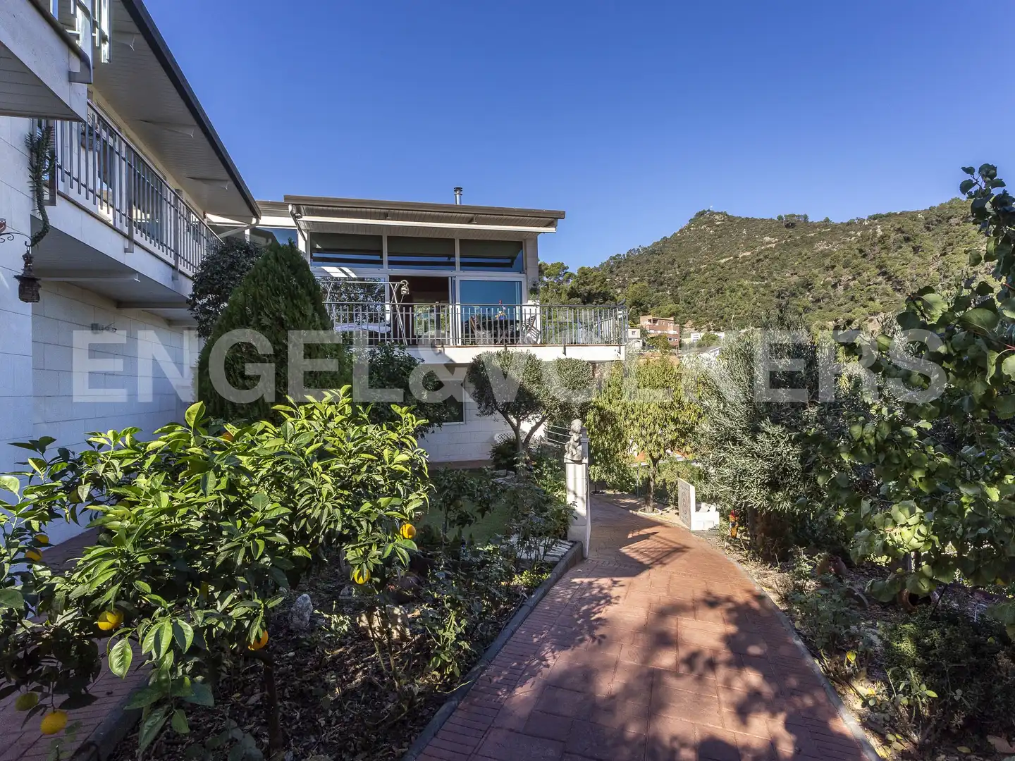 Jardín de Casa o chalet en venta en Santa Coloma de Cervelló con Calefacción, Jardín privado y Parquet