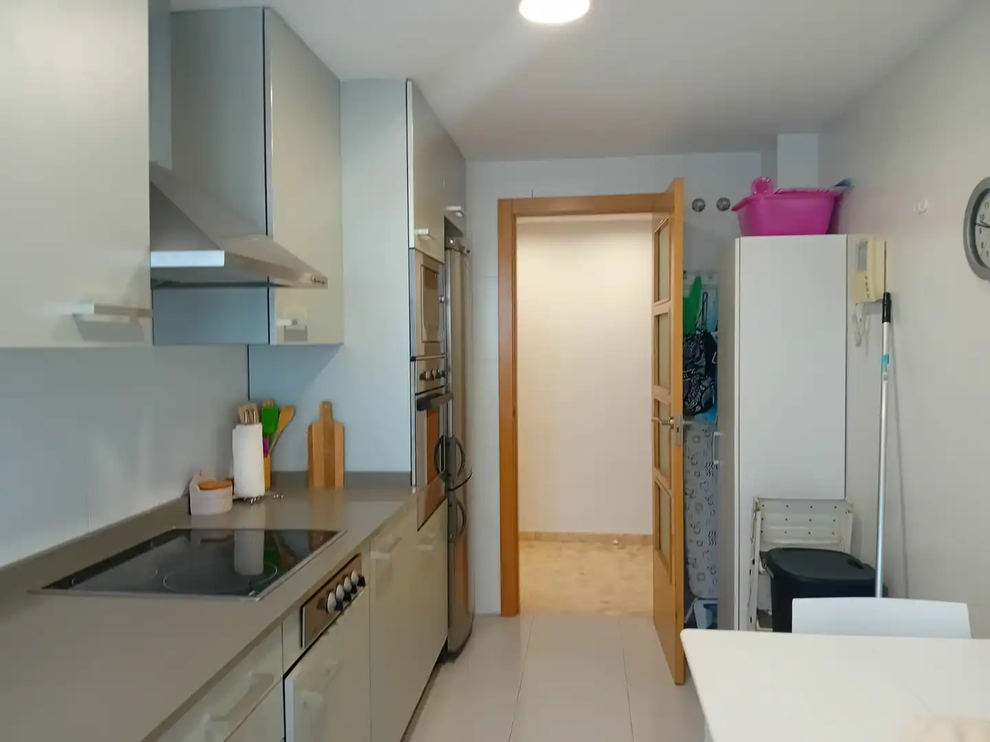Cuina de Pis en venda en Valencia amb Aire condicionat, Forn i Rentadora