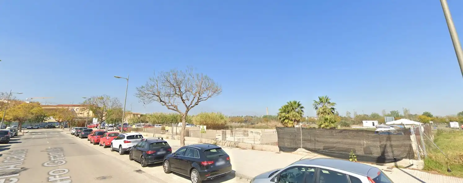 Aparcament de Edifici en venda en Alzira