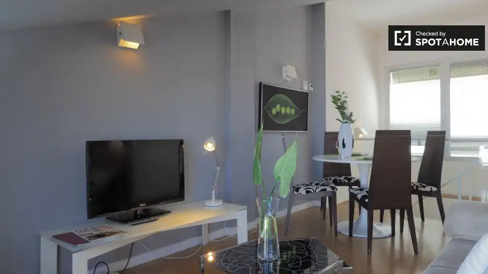 Living room of Flat for rent in Madrid  with Air Conditioner, Heating and Furnished