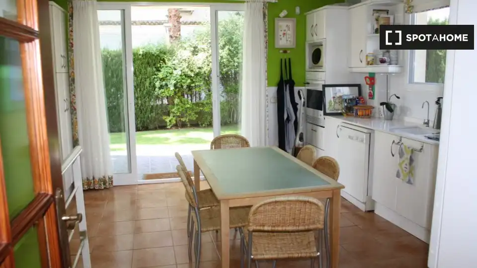 Kitchen of Flat for rent in Riba-roja de Túria  with Air Conditioner, Heating and Furnished