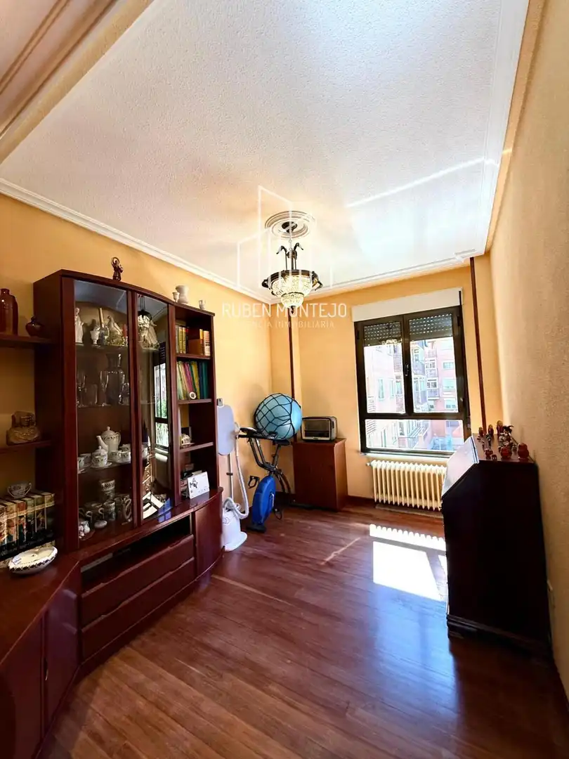 Bedroom of Flat for sale in Salamanca  with Heating, Terrace and Storage room