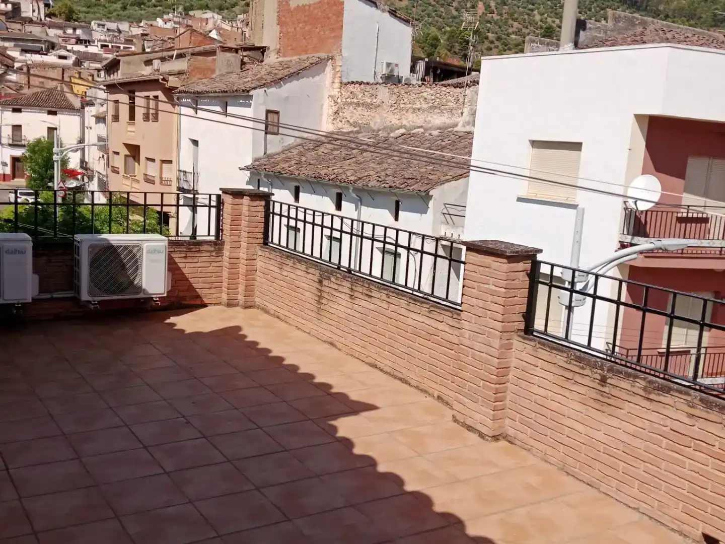 Terrassa de Pis en venda en La Puerta de Segura amb Aire condicionat, Moblat i Balcó
