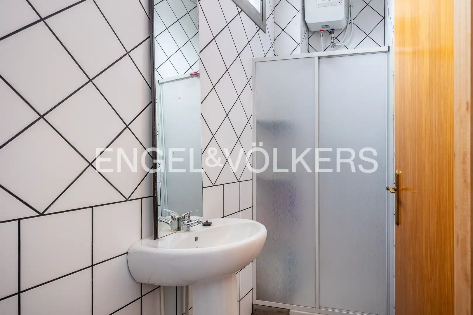 Bathroom of Houses for rent in Sevilla  with Heating, Terrace and Pets allowed